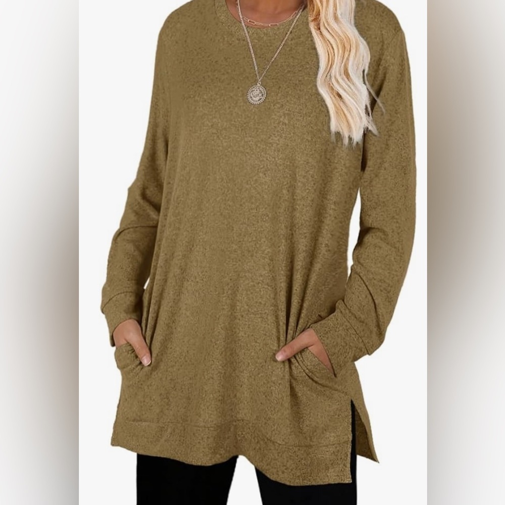 *LIKE NEW* Women’s Long Sleeve Crew Neck Loose Fit Sweater, Size L, Mustard